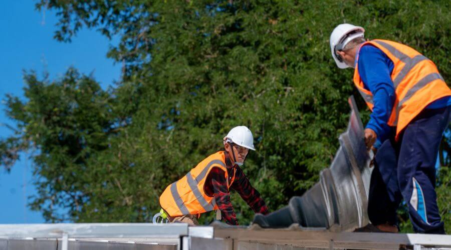 Professional residential roofers in Walthourville, GA